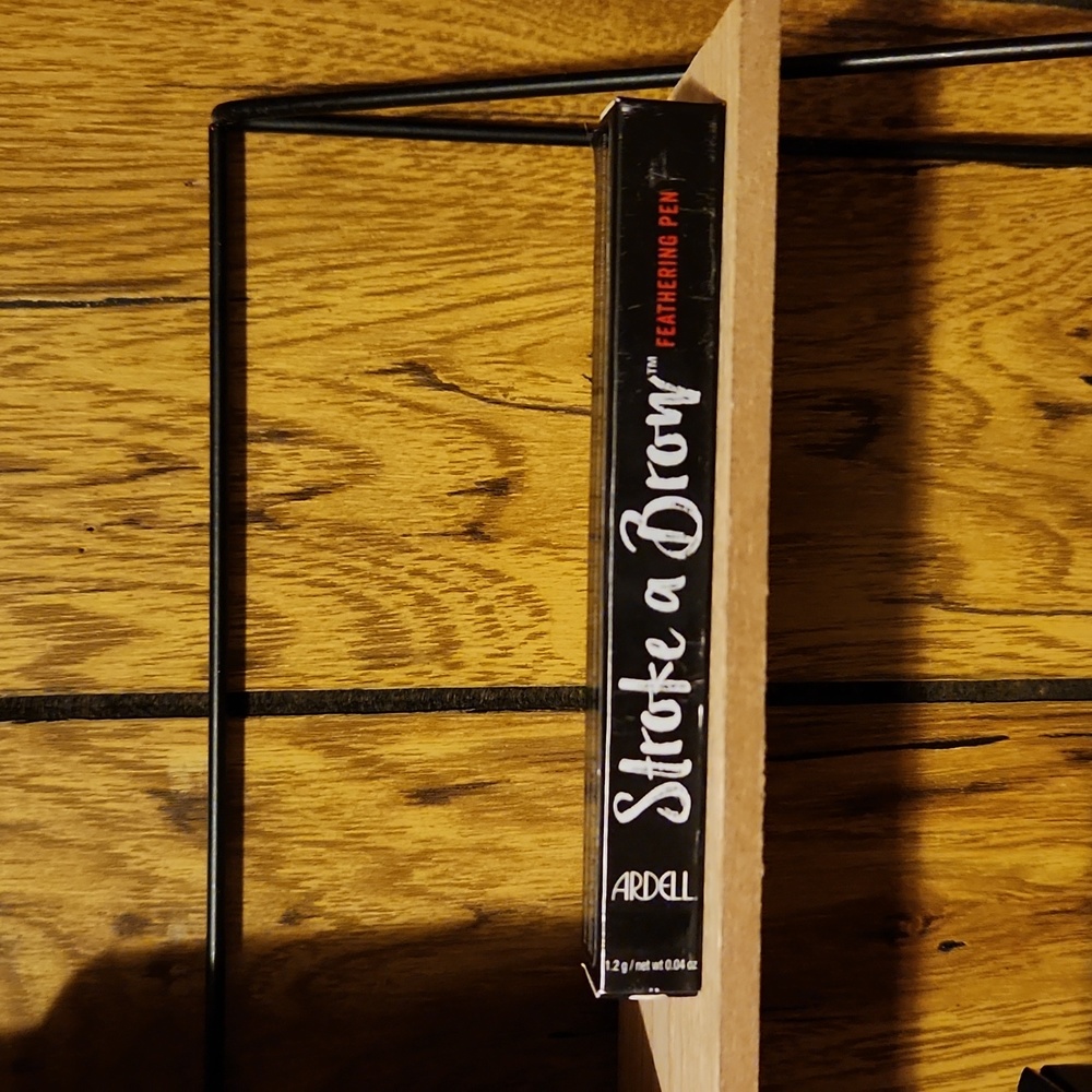 New ARDELL Stroke a Brow Feathering Pen